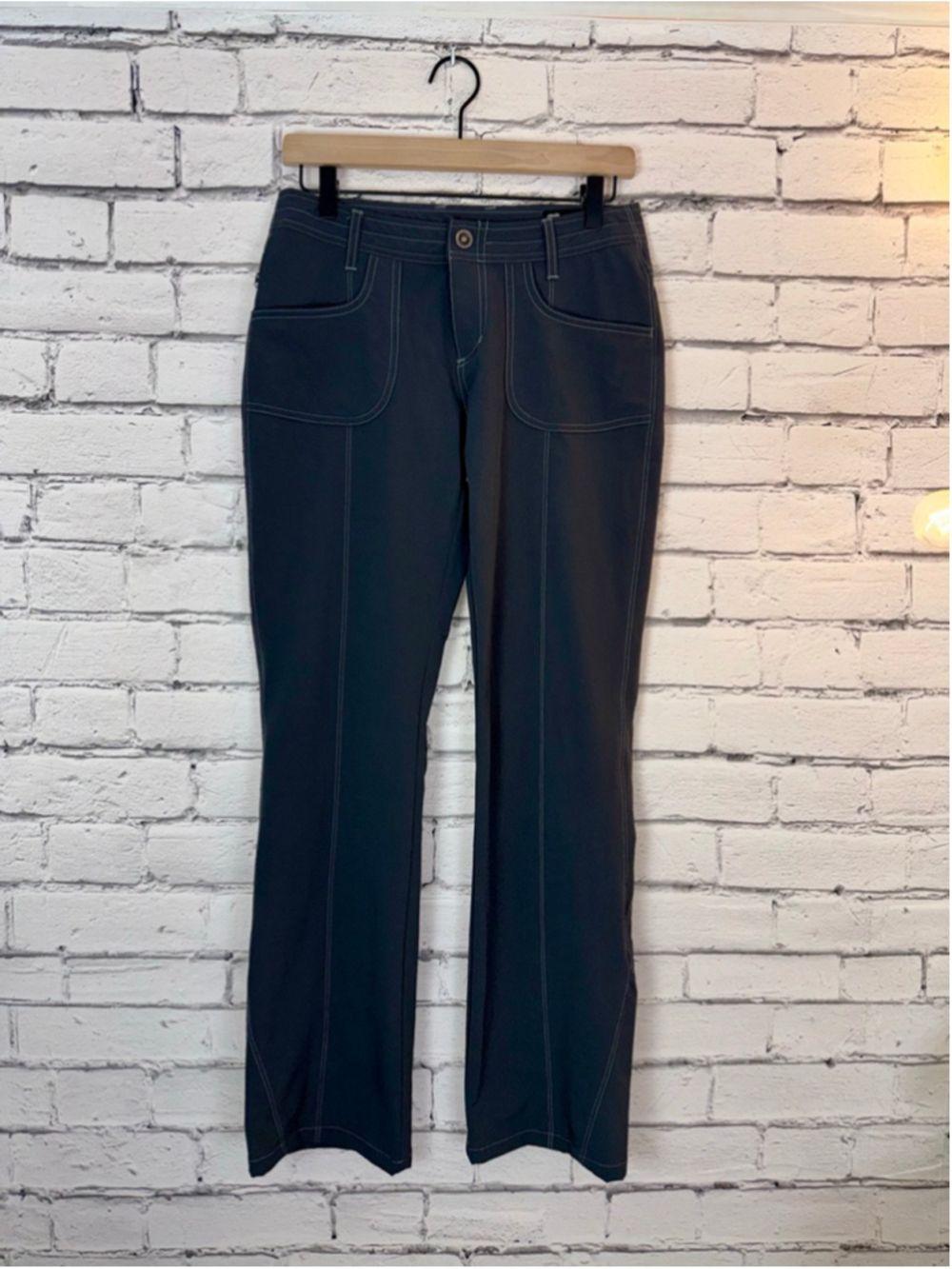 Women's Kühl Vala Gray Straight Leg Pants Size 4 Tall Hiking Pants Stitching